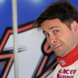 Ledesma espera el auto nuevo y mira de reojo el reglamento