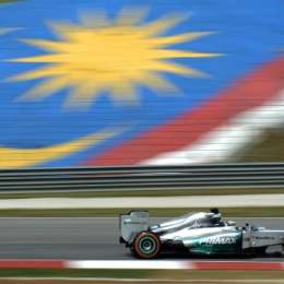 Domina Mercedes en el "festejo" de Button