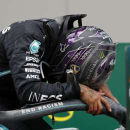 Hamilton y un curioso mensaje en redes sociales