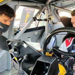 La imagen del día: López y Rossi prueban antes de los 200km