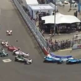 El toque que complicó la carrera de López