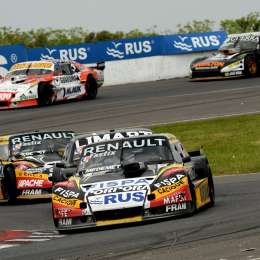 Torino con pocos autos, pero buenos