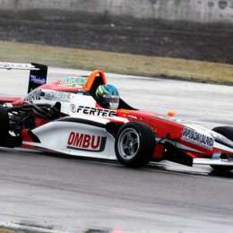 Marino Dominó bajo el agua