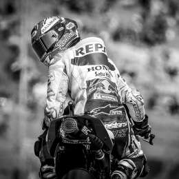 Márquez se impuso en una apasionante clasificación en Austria