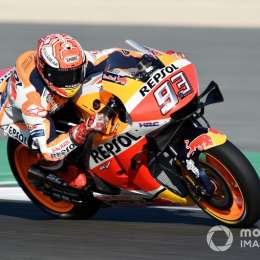 Caída y mejor tiempo para Márquez en el tercer entrenamiento