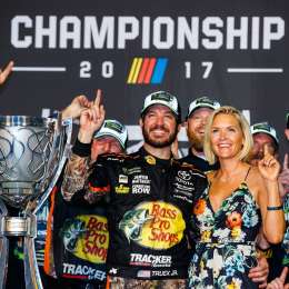 Truex Jr es el nuevo campeón de NASCAR