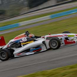 Carrera y su debut en la Fórmula Renault 2.0: "Me sentí bastante cómodo"