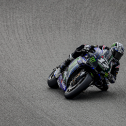 Viñales lideró los test en Cataluña