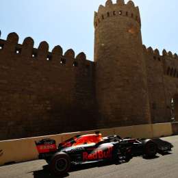 Verstappen sigue con el pie derecho en Bakú
