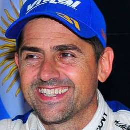 Menzi cambia de oficina