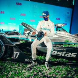 Mercedes, con De Vries, también gana en la Fórmula E