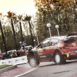 Meeke pasó a liderar el Rally de España con el Citroën C3 WRC