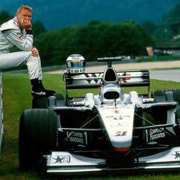 Hakkinen: "Ferrari debería estar liderando este campeonato"