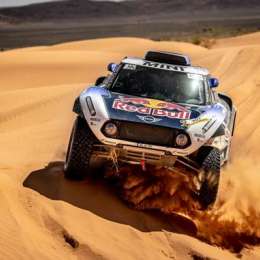 Sainz correrá el Dakar con MIni