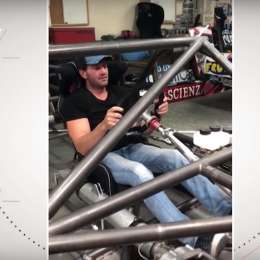 Moriatis se probó la butaca y contó detalles del nuevo proyecto