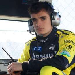 Julián le respondió a Canapino