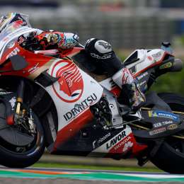 Nakagami apareció de arranque en Valencia