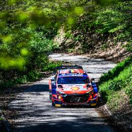 Neuville, el primer líder del Rally de Croacia