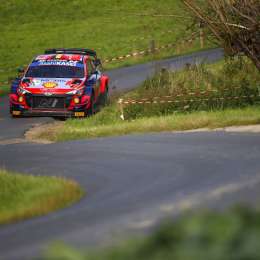Neuville cerró el viernes como líder en Ypres