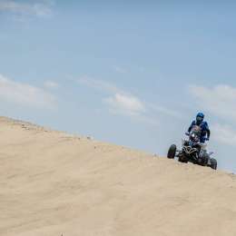 El debutante Nicolás Cavigliasso gana su primera etapa en un Dakar