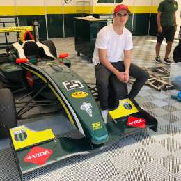 Nicolás Varrone defiende la punta en España