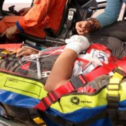 Dakar: se accidentó y su padre también abandonó para asistirlo