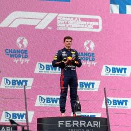 “Mercedes, tenemos un problema”