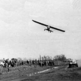 "Adelante el avión, adelante el avión"