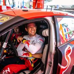 Ogier los mira de arriba en el Rally de México