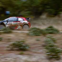 Ogier, con el camino libre en Italia