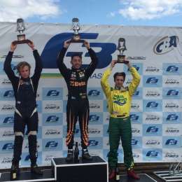 Fórmula 3 Brasileña doble podio de Palazzo