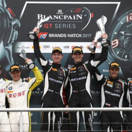 Podio argentino en Brands Hatch