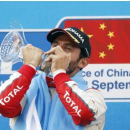 PECHITO CUENTA A CARBURANDO SU VICTORIA EN CHINA