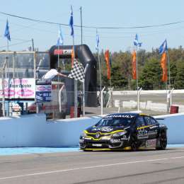 Leonel Pernía es el segundo piloto más ganador con Renault