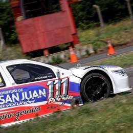 Persia también ganó la final de titulares del Junior en 9 de Julio