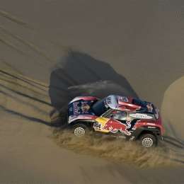 Peterhansel dio vuelta la página y se quedó con la etapa 3