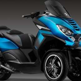 Peugeot se anima con las tres ruedas