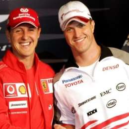 Para Ralf Schumacher es "vergonzoso" que Hamilton no haya firmado