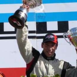 Evolo ya tiene el "1" Yerobi y Baldinelli buscan el "2"