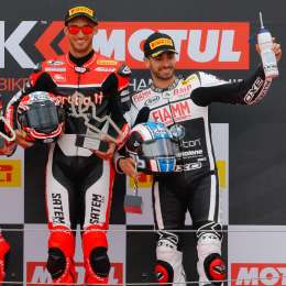 Durmiendo con el enemigo