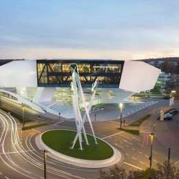 Porsche sigue festejando