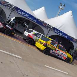 Intensas Pruebas del Turismo Pista en San Nicolás