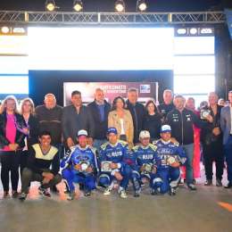 Comienzo con homenajes y reconocimietos del Rally Argentino