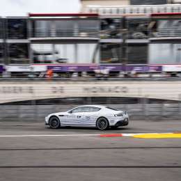 El Aston Martín Rapide E giró en las calles de Mónaco