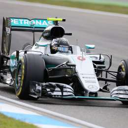 Rosberg dominó el segundo