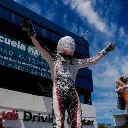 Rossi, el bicampeón que vuelve al Top Race