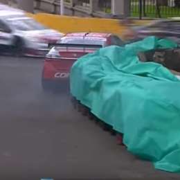 A bordo: Rossi y sus complicaciones para llevar su Toyota