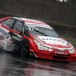 Rossi: "Es muy difícil pelear un campeonato así"