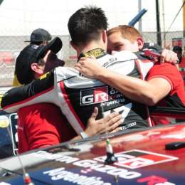 A bordo: El reconocimiento de Rossi a sus mecánicos y a Pernía