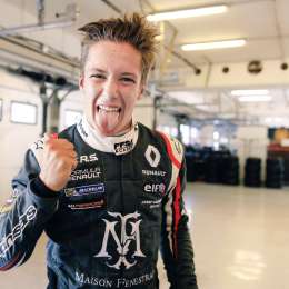 Fenestraz: pole, podio y liderazgo